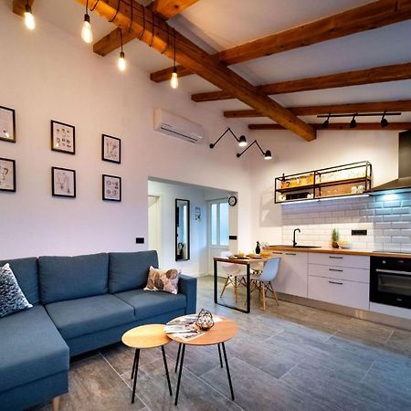 Novouredeni Apartman Marko Mundanije Екстериор снимка