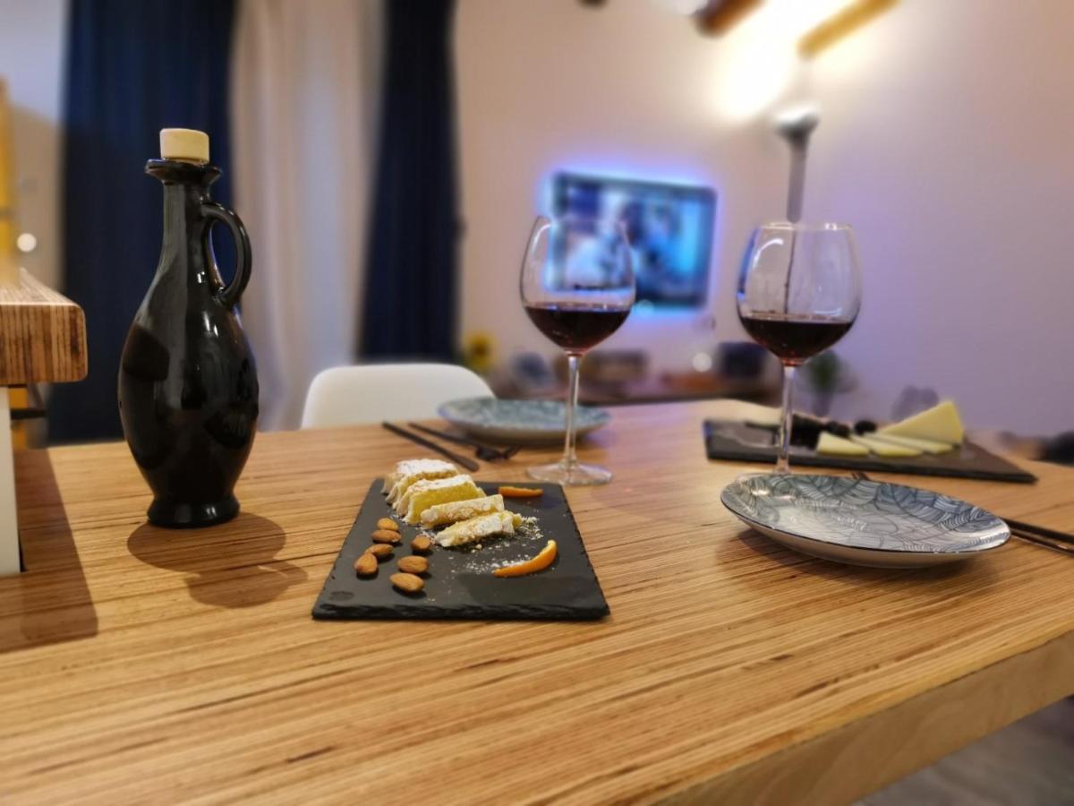 Novouredeni Apartman Marko Mundanije Екстериор снимка